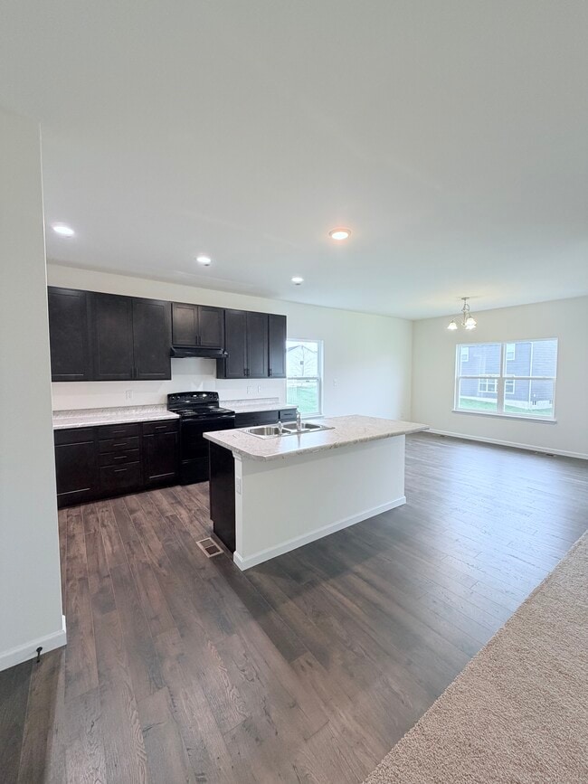 Building Photo - 810 Colony Rdg Ct