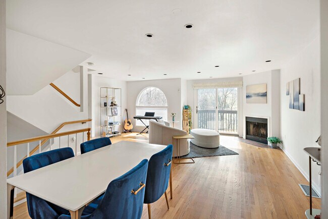Foto del edificio - 248 Kenrick St