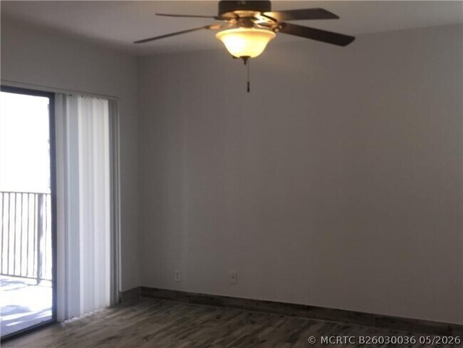 Foto del edificio - 10131 W Sunrise Blvd