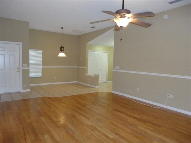 Building Photo - 1033 Bluejack Oak Dr