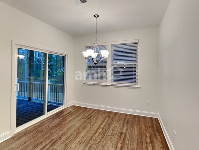 Building Photo - 728 Callan Ct