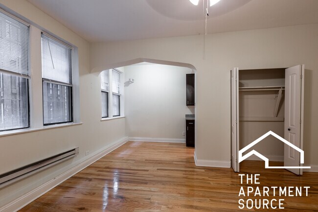 Foto del edificio - 4616 N Paulina St