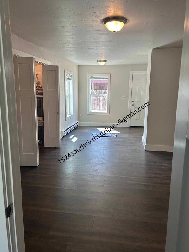 Sala de estar al comedor - 1524 S 6th St W