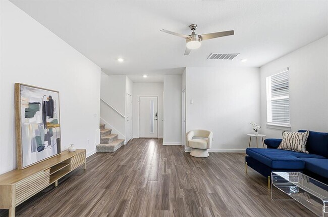 Foto del edificio - 220 Century Plant Rd