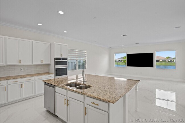 Foto del edificio - 5597 Liberty Ln