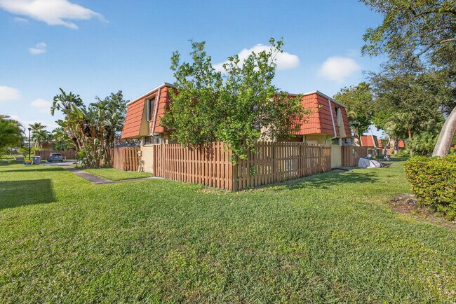 Foto del edificio - 8164 Thames Blvd