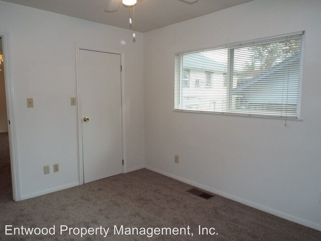 Foto del edificio - 208 W Sacramento Ave