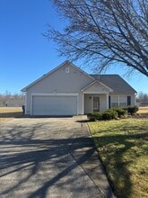 Building Photo - 2205 Lannigan Dr