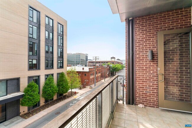 Foto del edificio - 112 South Street East