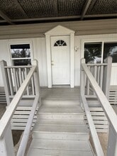 Building Photo - 310 E Jack Ave