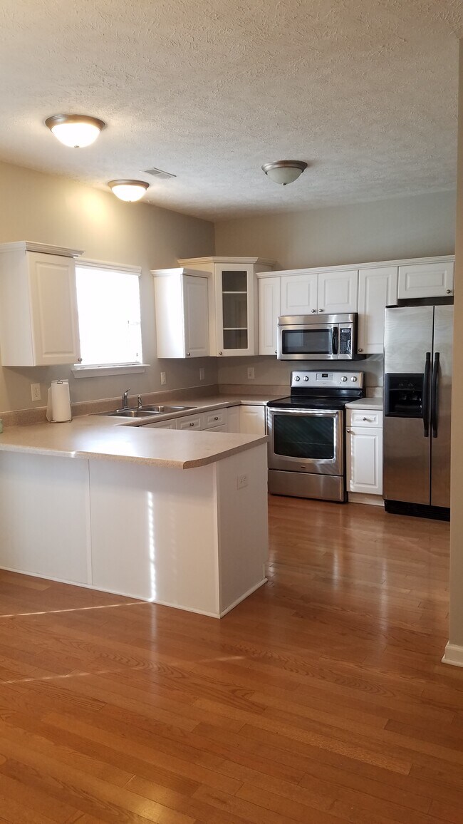 cocina - 618 Spence Enclave Way