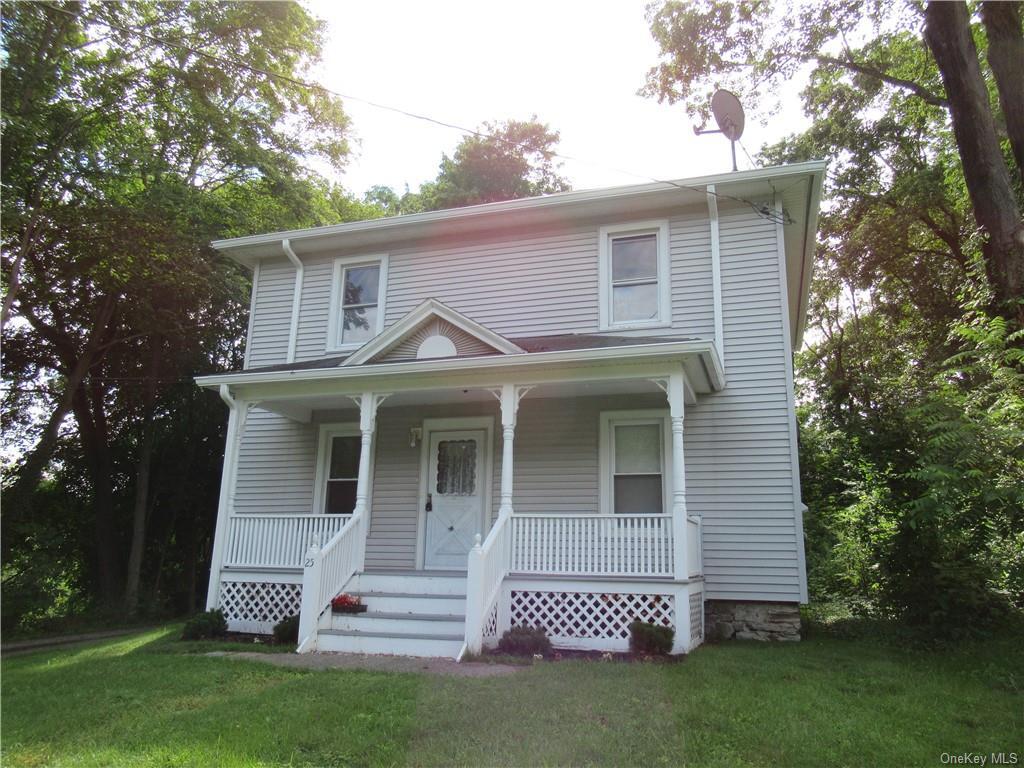 25 Fairway Dr, Pawling, NY 12564 Room for Rent in Pawling, NY