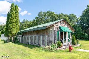 Building Photo - 31 Safford Rd