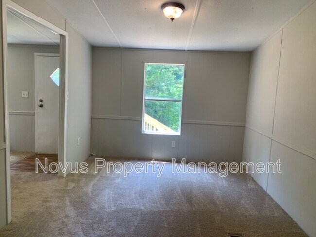 Foto del edificio - 221 Oakleigh Dr