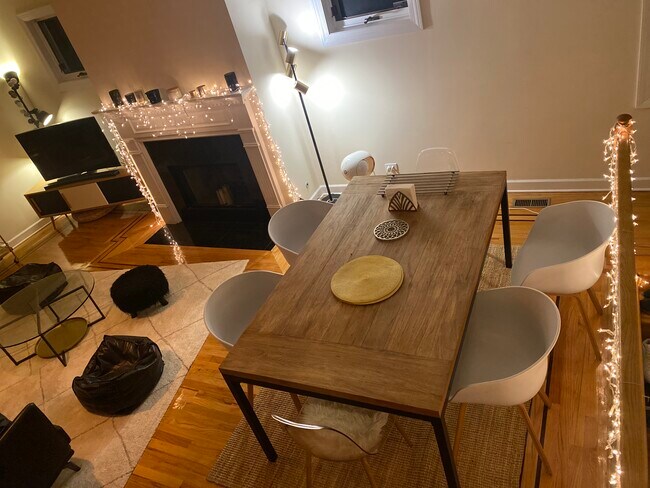 Foto del edificio - 4325 N Ashland Ave