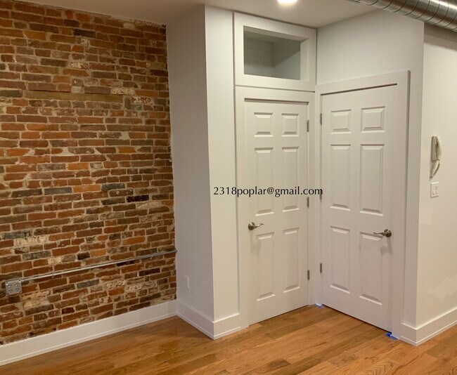 Foto del edificio - 2318 Poplar St