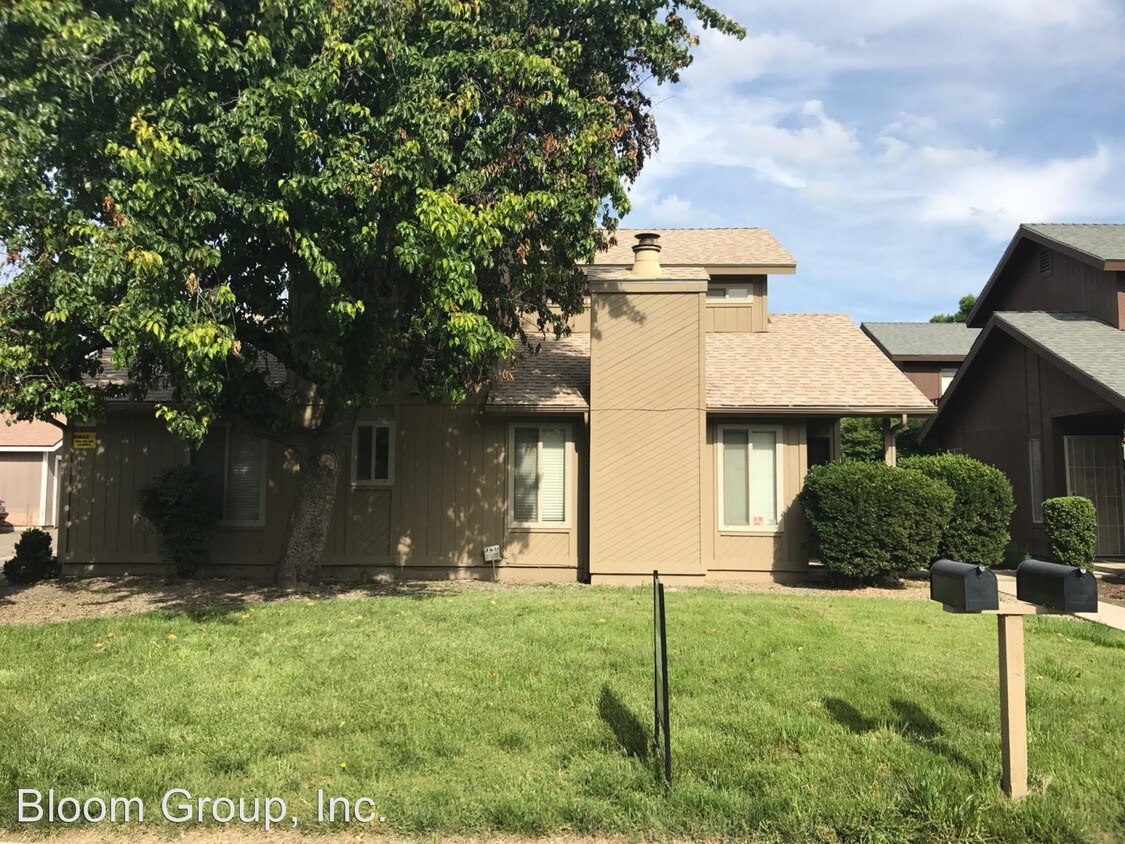 Foto principal - 1040 S Edison St