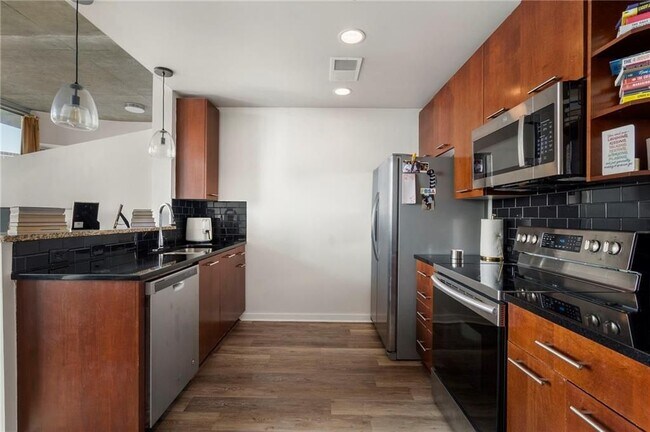 Foto del edificio - 3324 Peachtree Rd