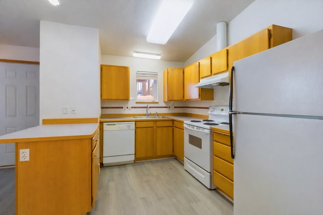 Foto del edificio - Spacious Home in Prime Location at Fairbanks
