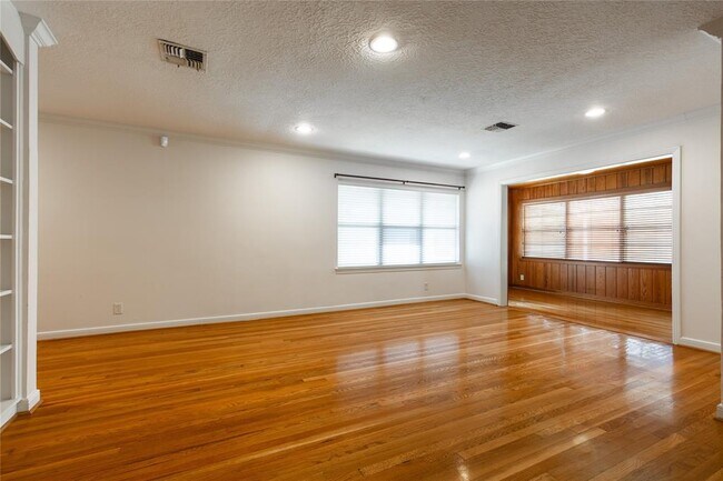 Foto del edificio - 3026 Prescott St