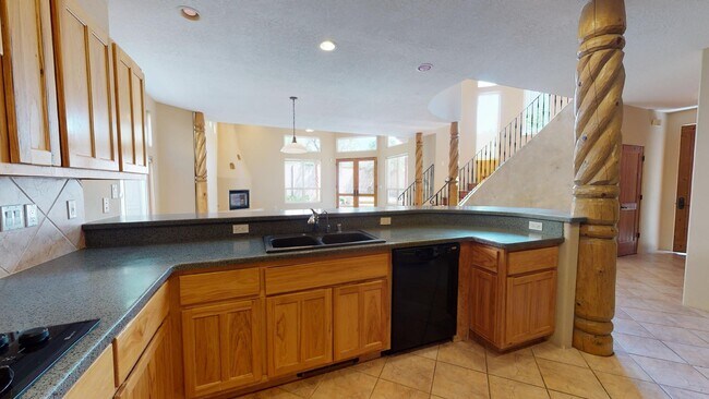 Foto del edificio - 12609 Sandia Ridge Pl NE
