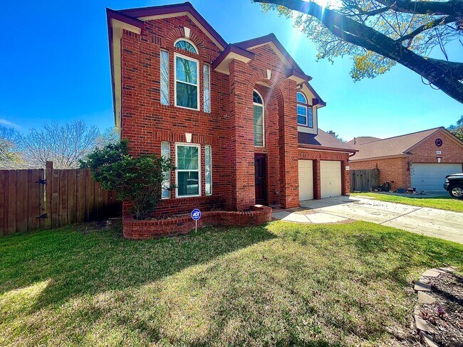 Building Photo - **2100/Month** Redland Ranch**