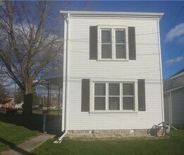 Building Photo - 214 N 3rd St