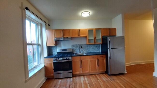 Foto del edificio - 1004 M St NW