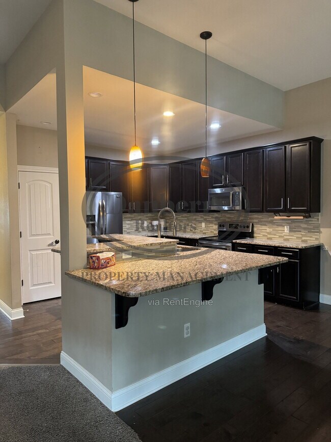 Foto del edificio - 26741 Woodmont Dr