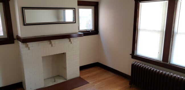 Sala de estar - 3371 Parkview Ave