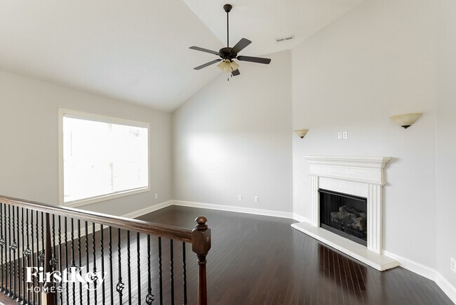 Building Photo - 1145 Stillwood Dr