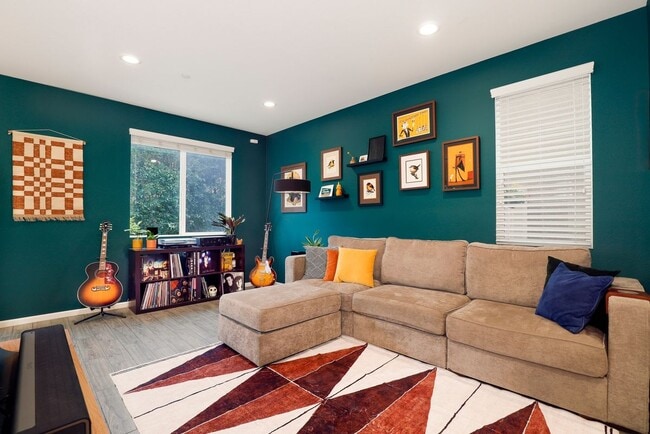 Foto del edificio - 7602 N Courage Way