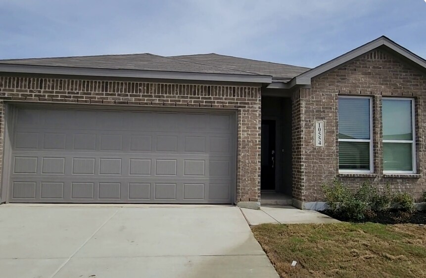 Building Photo - 10554 Ysasmendi Rdg