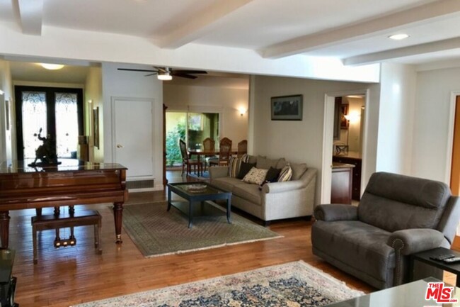 Foto del edificio - 22320 Quinta Rd