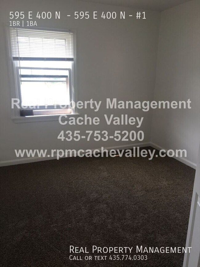 Building Photo - 595 E 400 N