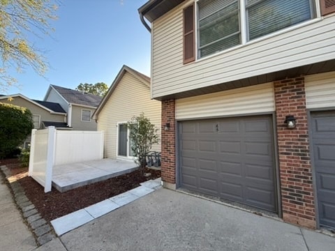 Building Photo - 65 Spuhler Dr