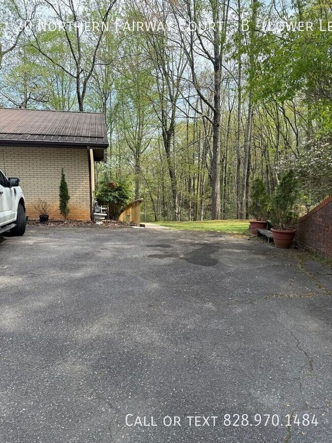 Foto del edificio - 20 Northern Fairway Ct