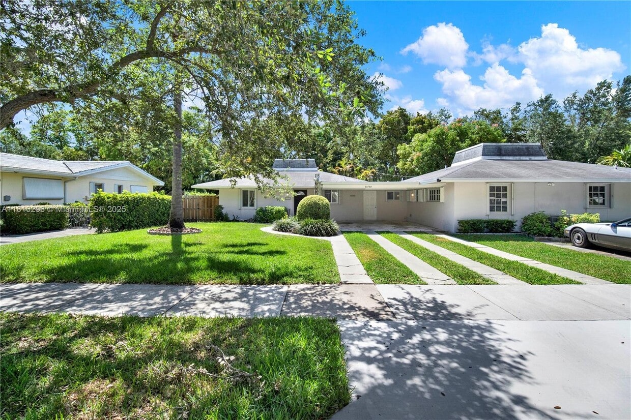 Primary Photo - 11713 SW 81st Rd