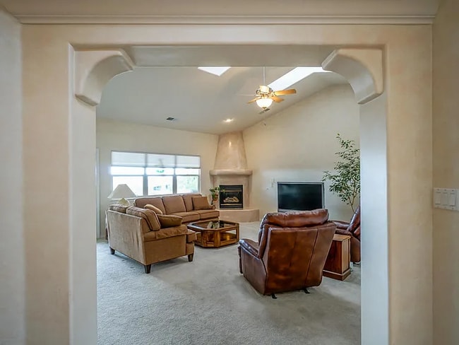 Building Photo - 8709 Tierra Alegre Dr NE