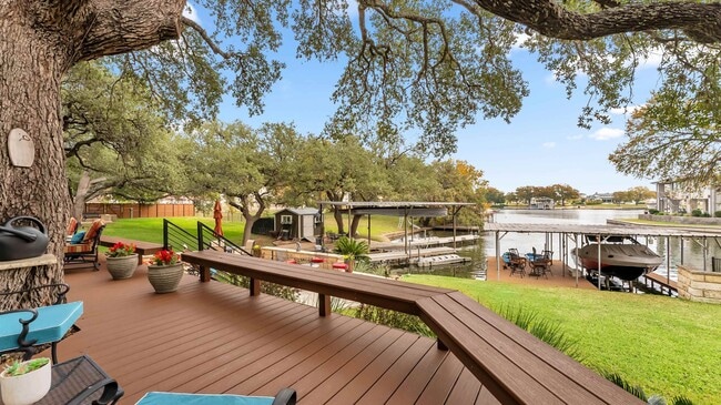 Building Photo - 207 Elm Lodge Dr