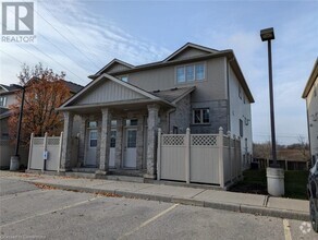 Building Photo - 1941 Ottawa St S