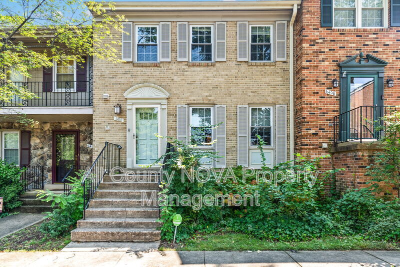Primary Photo - 6410 Seven Oaks Ct