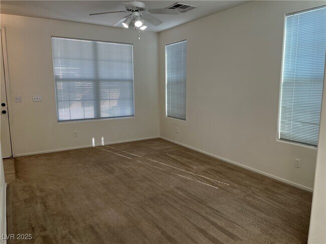 Building Photo - 4915 Midnight Oil Dr