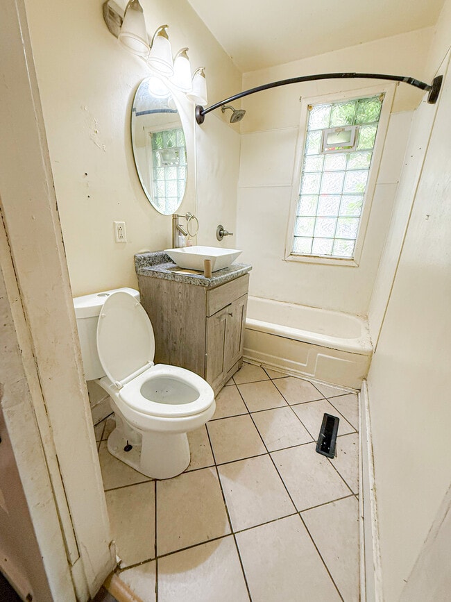 Foto del edificio - 3718 N 2nd Ln