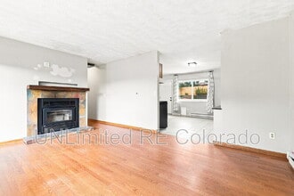 Building Photo - 1172 Glen St
