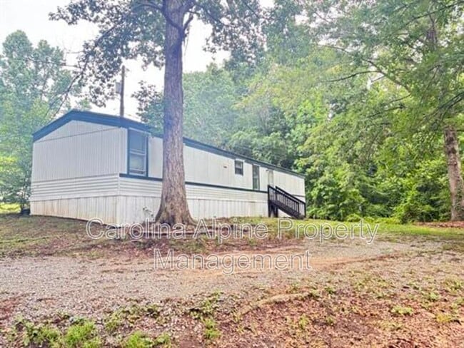 Foto del edificio - 517 Skylark Ln