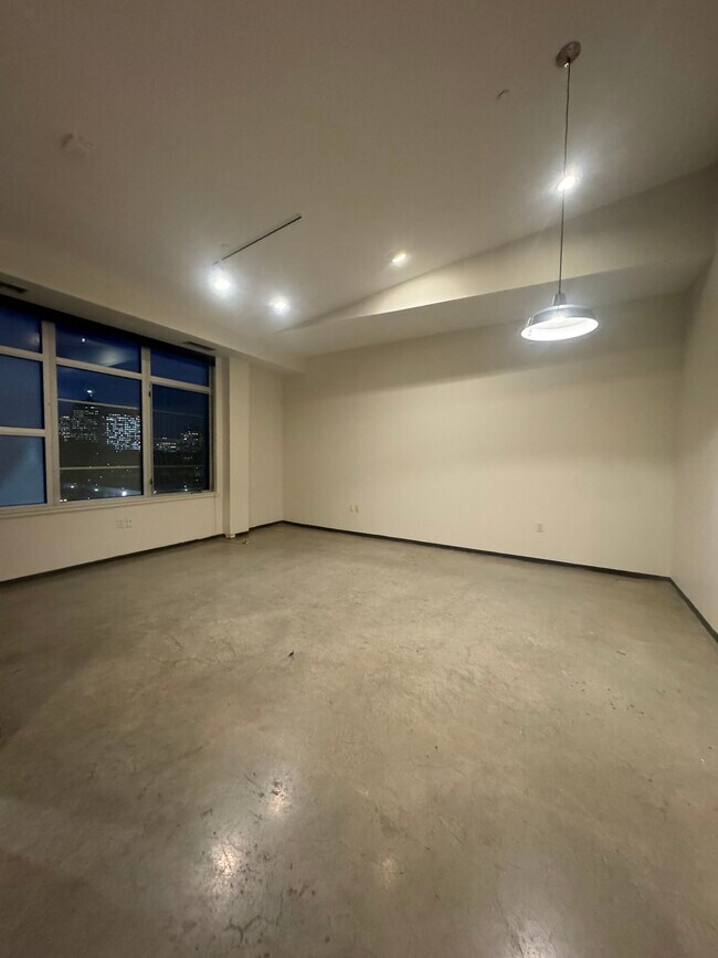 Foto del edificio - 160 E Berkeley St