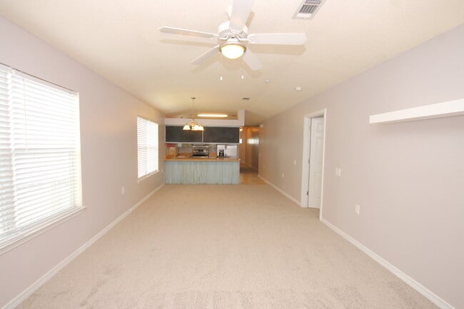 Building Photo - West Pensacola Patio Home Featuring Open Living Design, Stainless Appliances, Private Fenced Yard...