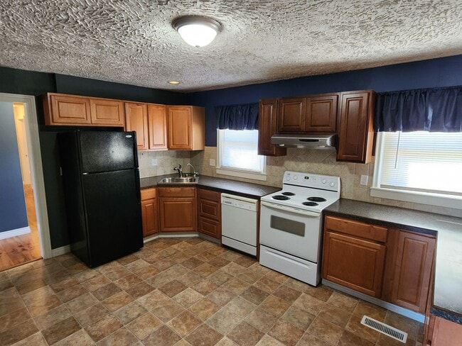 Foto del edificio - 318 W Feather Pl