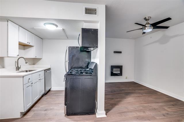 Foto principal - 4927 San Jacinto St